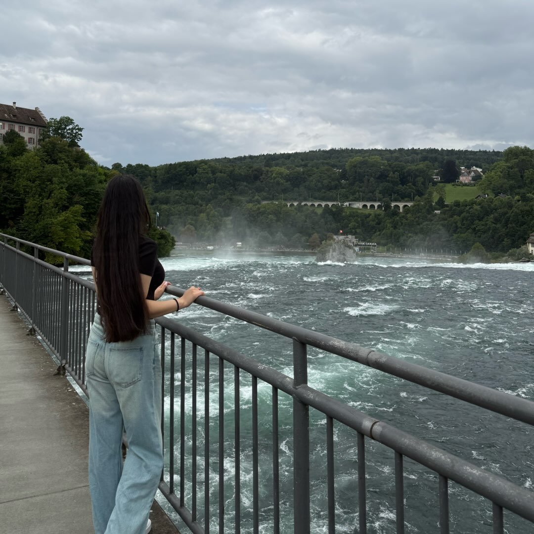 Instagram Profilbild von yasra.nazari_