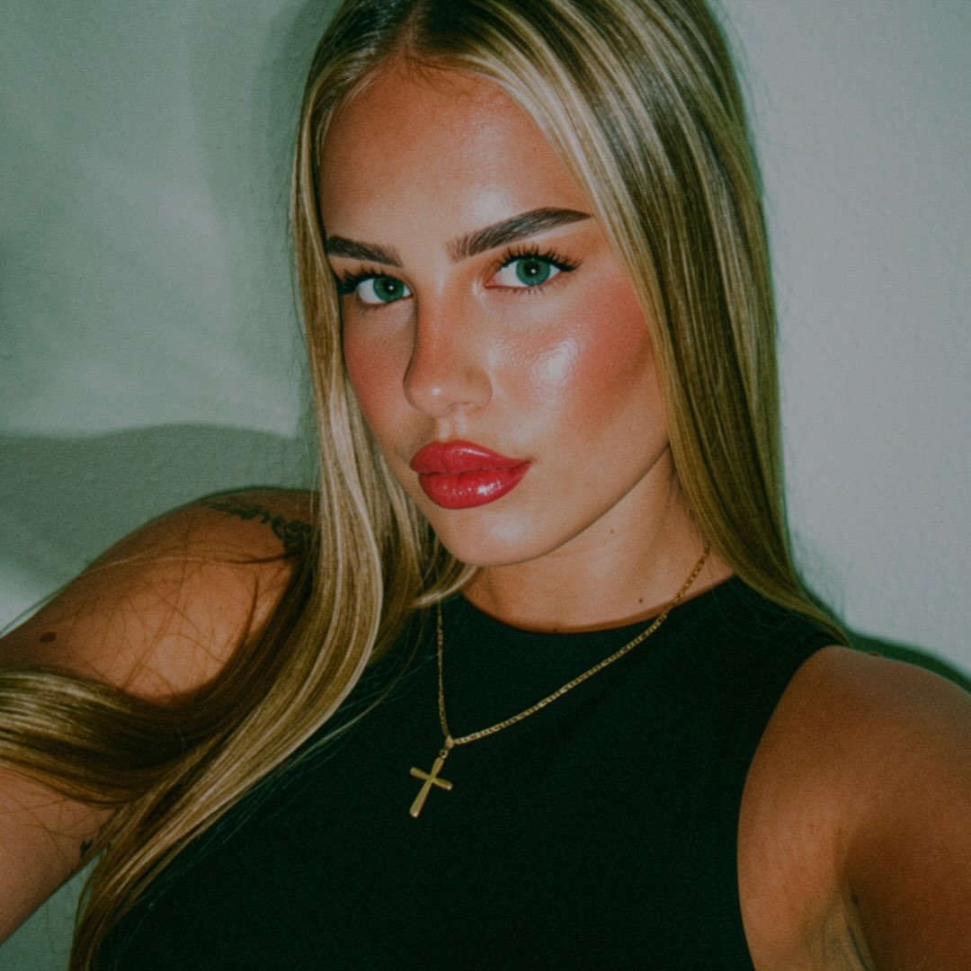 Instagram Profilbild von laura._.blk