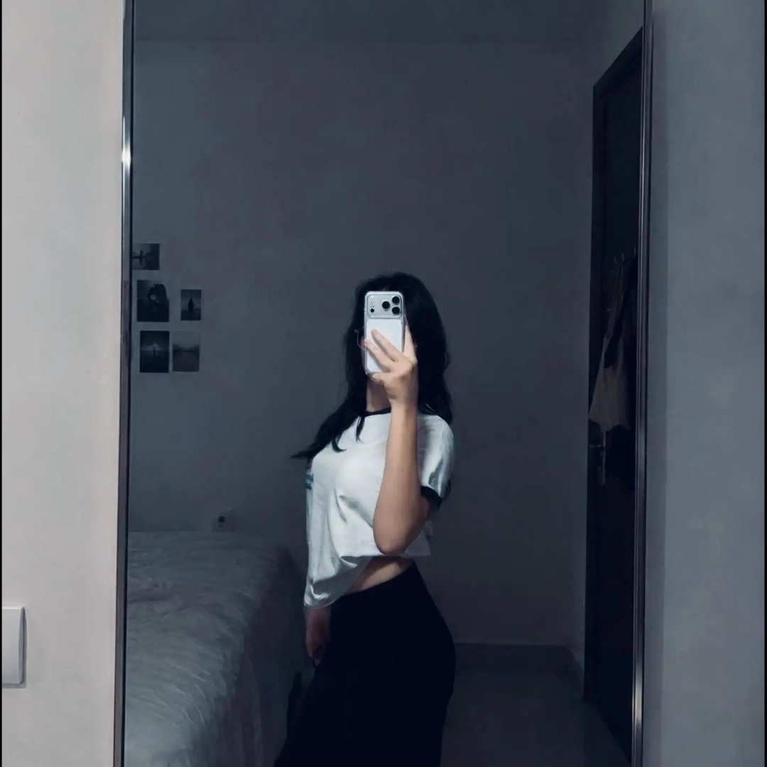 Instagram Profilbild von _.navyayay