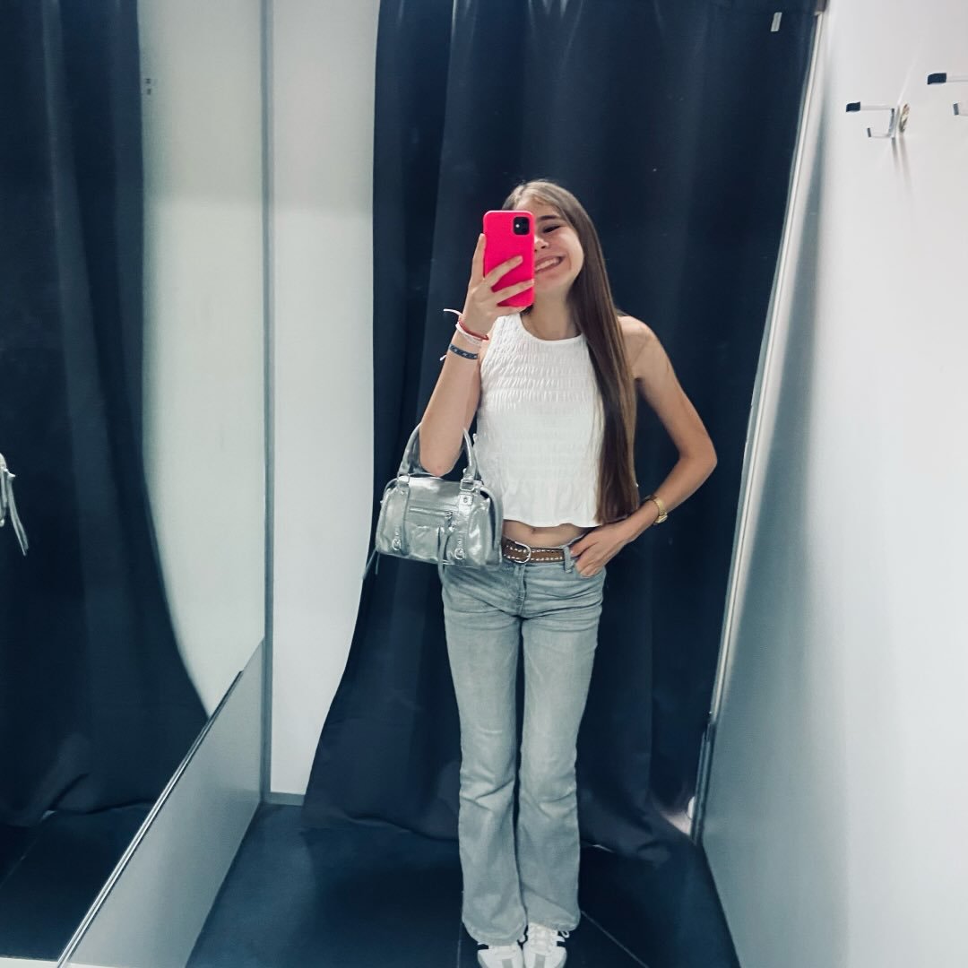 Instagram Profilbild von camila.marr_
