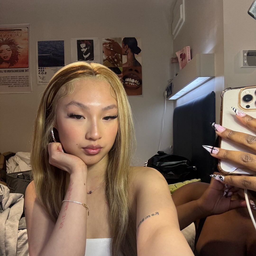 Instagram Profilbild von carolineeekim