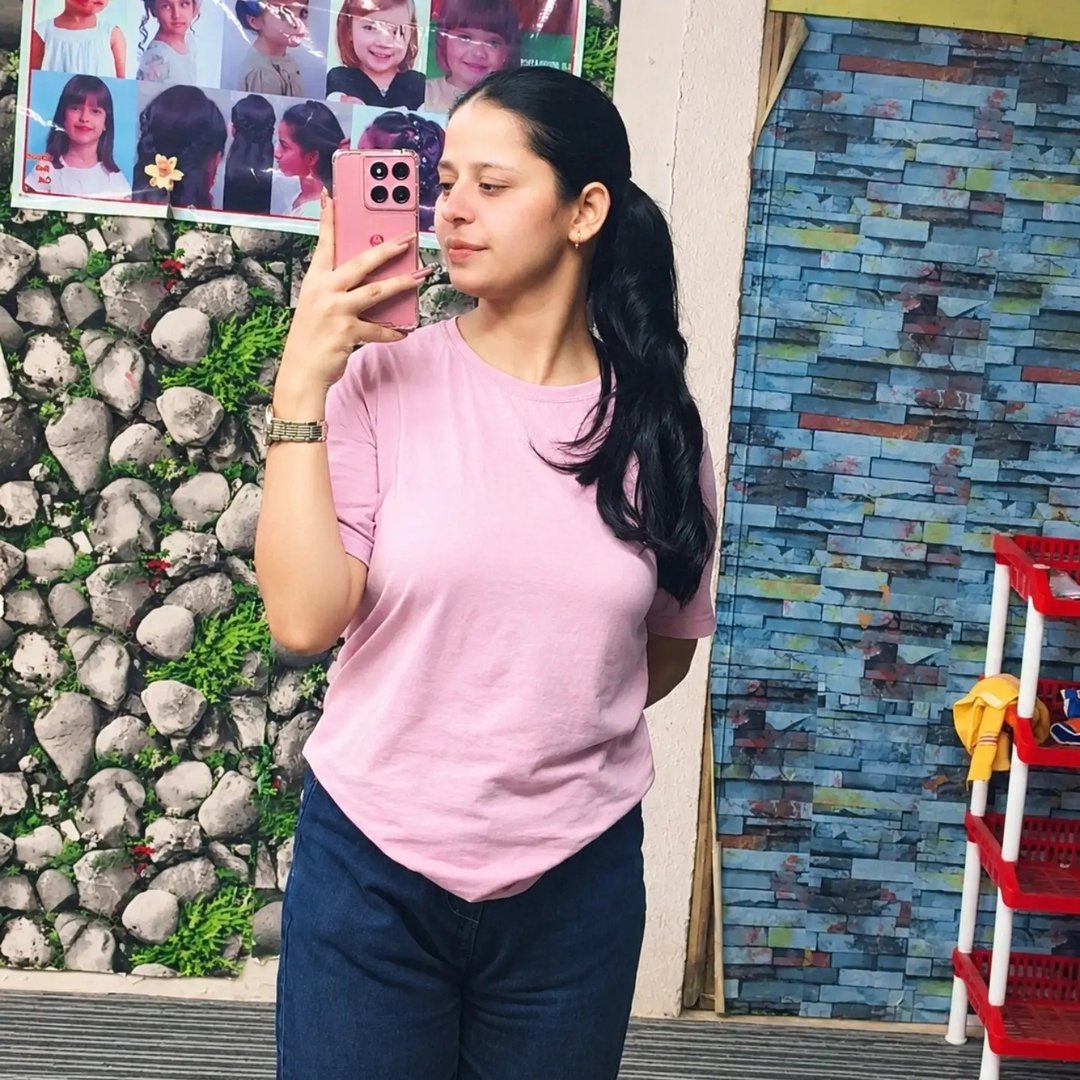 Instagram Profilbild von shikhatiwari3509