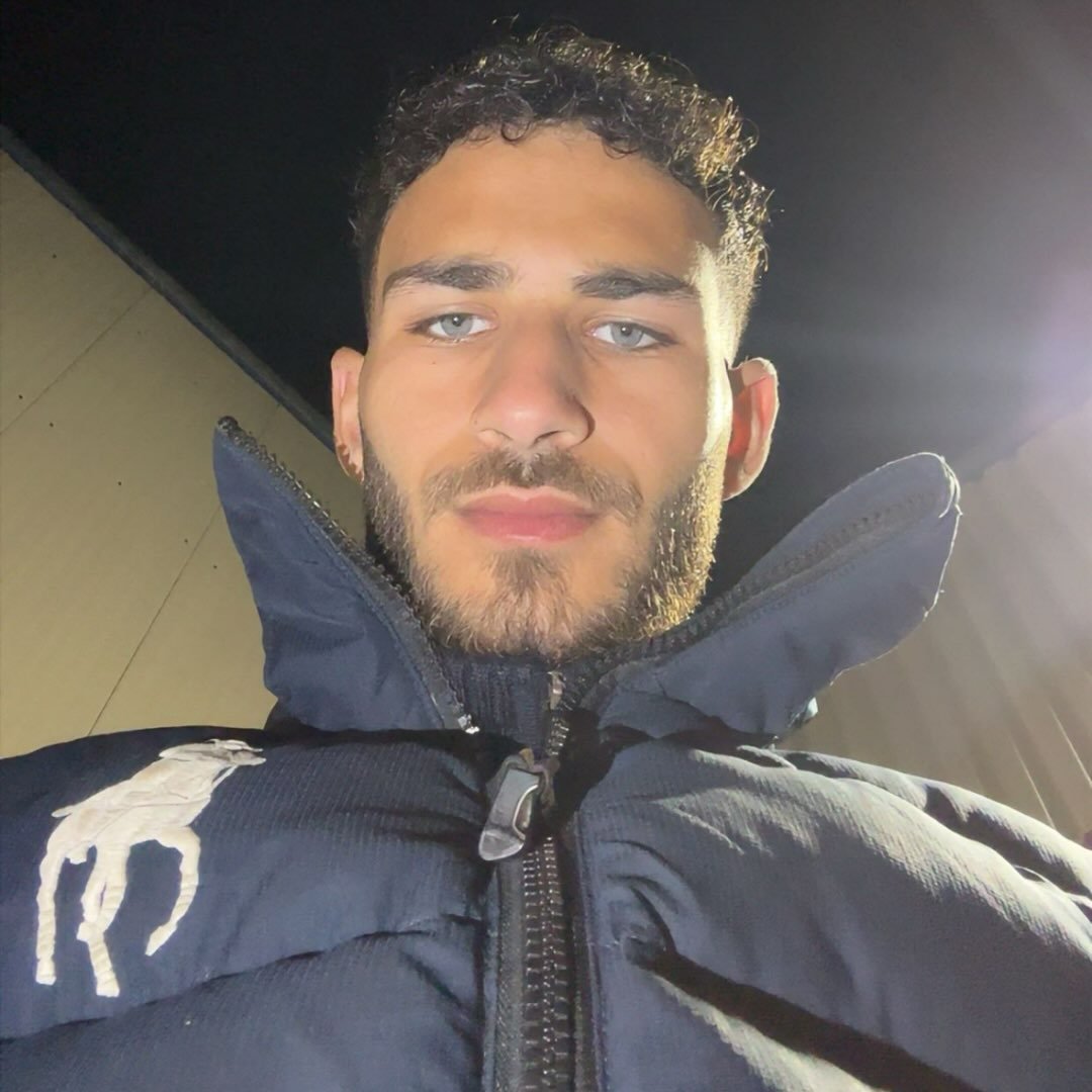 Instagram Profilbild von ali_.abs313