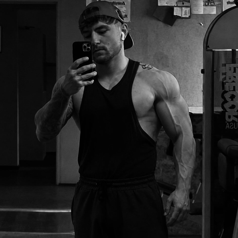 Instagram Profilbild von leon79wllnwski