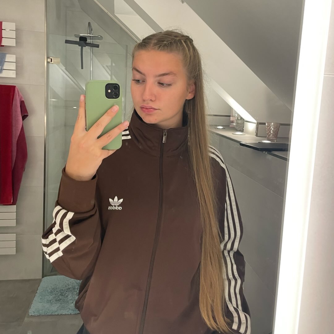 Instagram Profilbild von lara.wntn