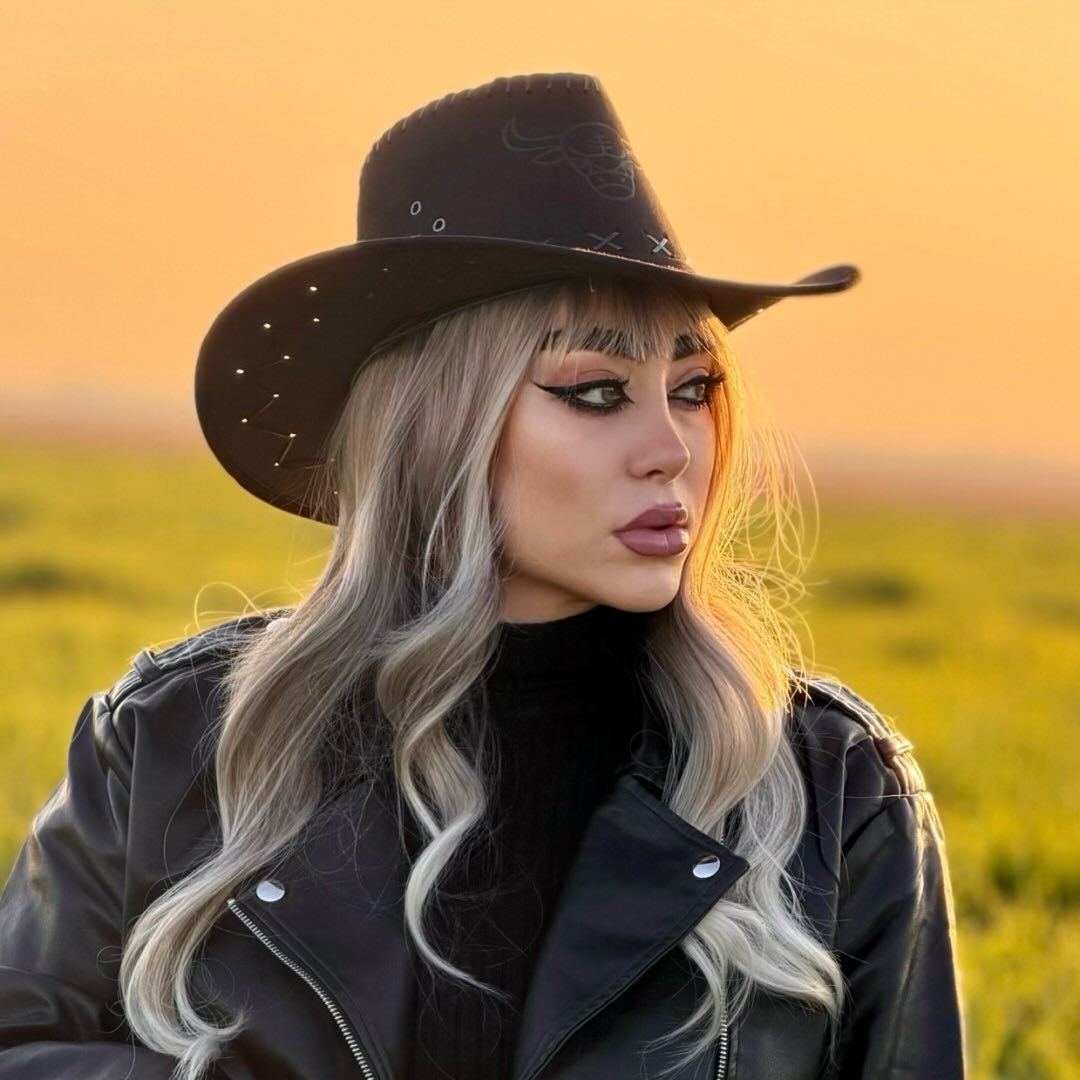 Instagram Profilbild von j__shaghayegh