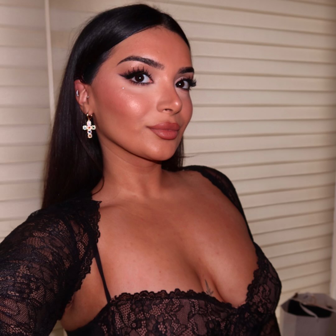 Instagram Profilbild von ashurinayazdin