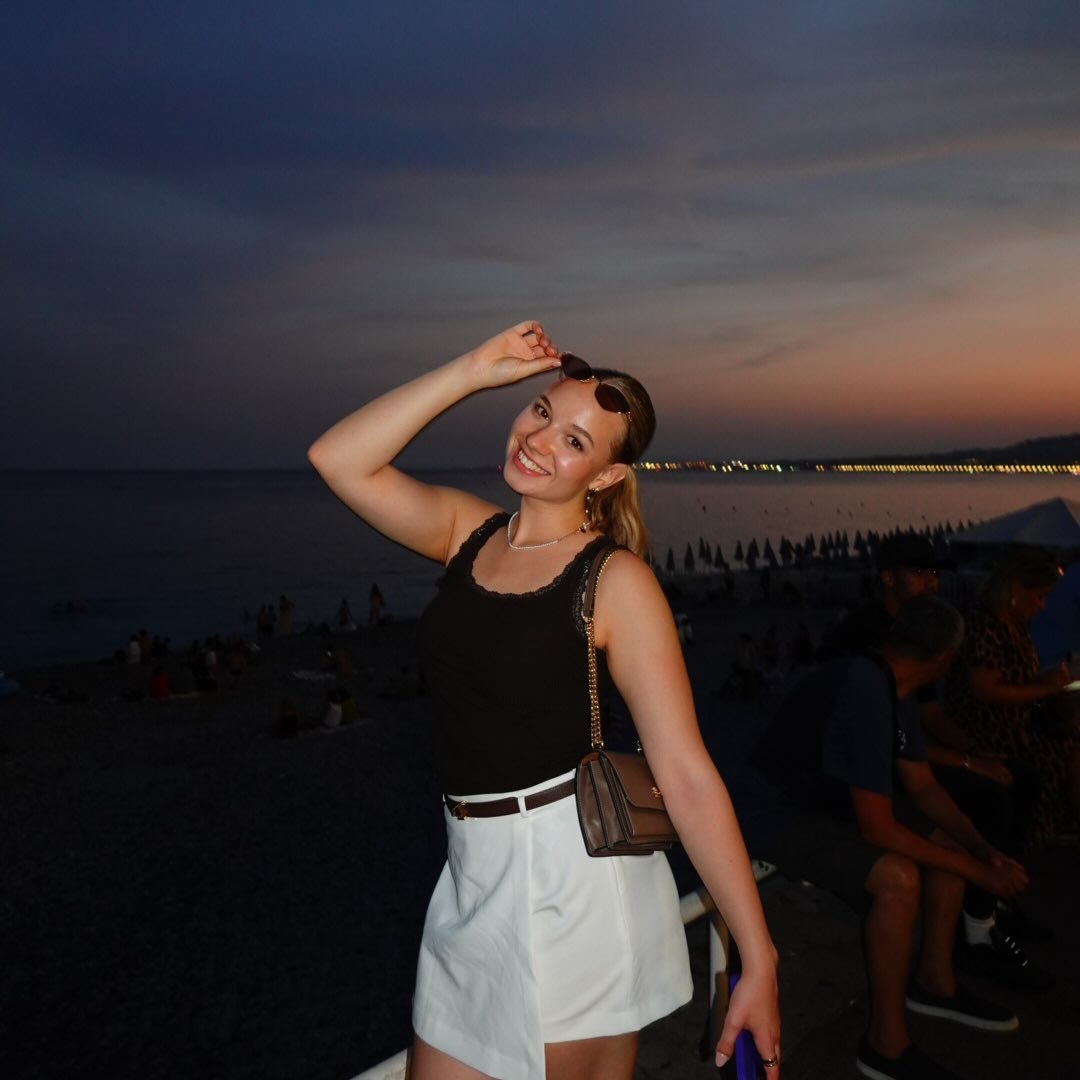 Instagram Profilbild von lara.blsk_