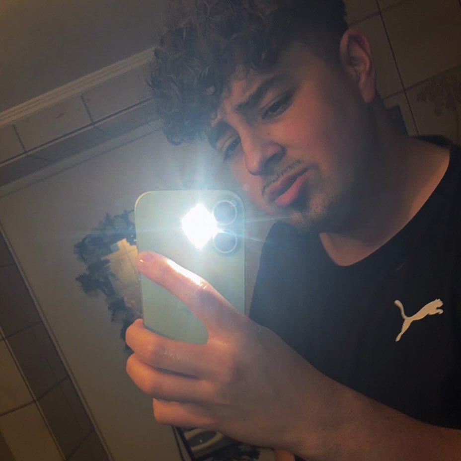 Instagram Profilbild von 44.mikail