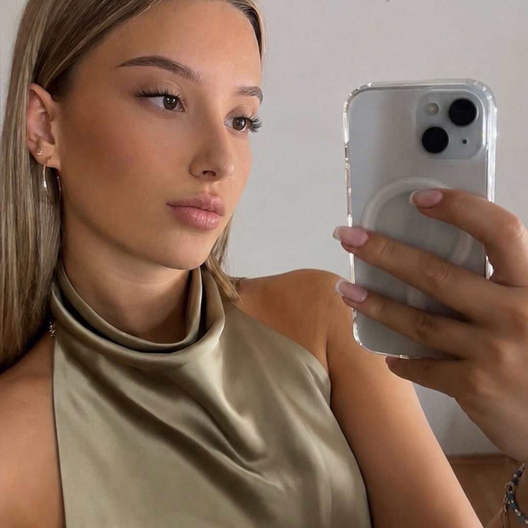 Instagram Profilbild von elonaduraku_