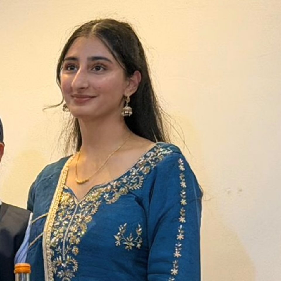 Instagram Profilbild von xgurleenkaur