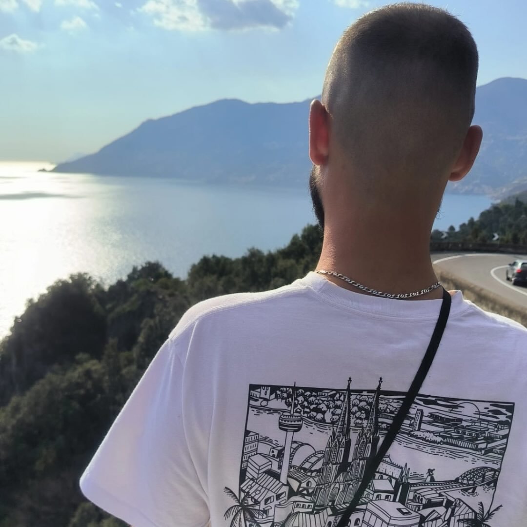 Instagram Profilbild von jona_ka49