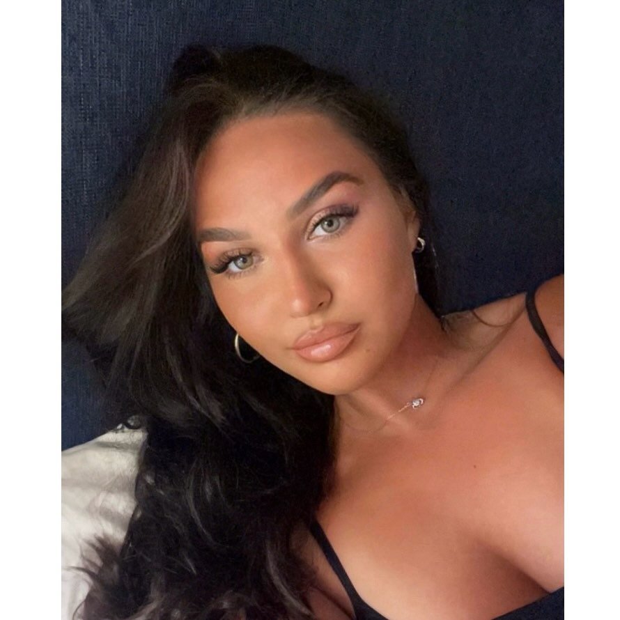 Instagram Profilbild von aleksaaaxx