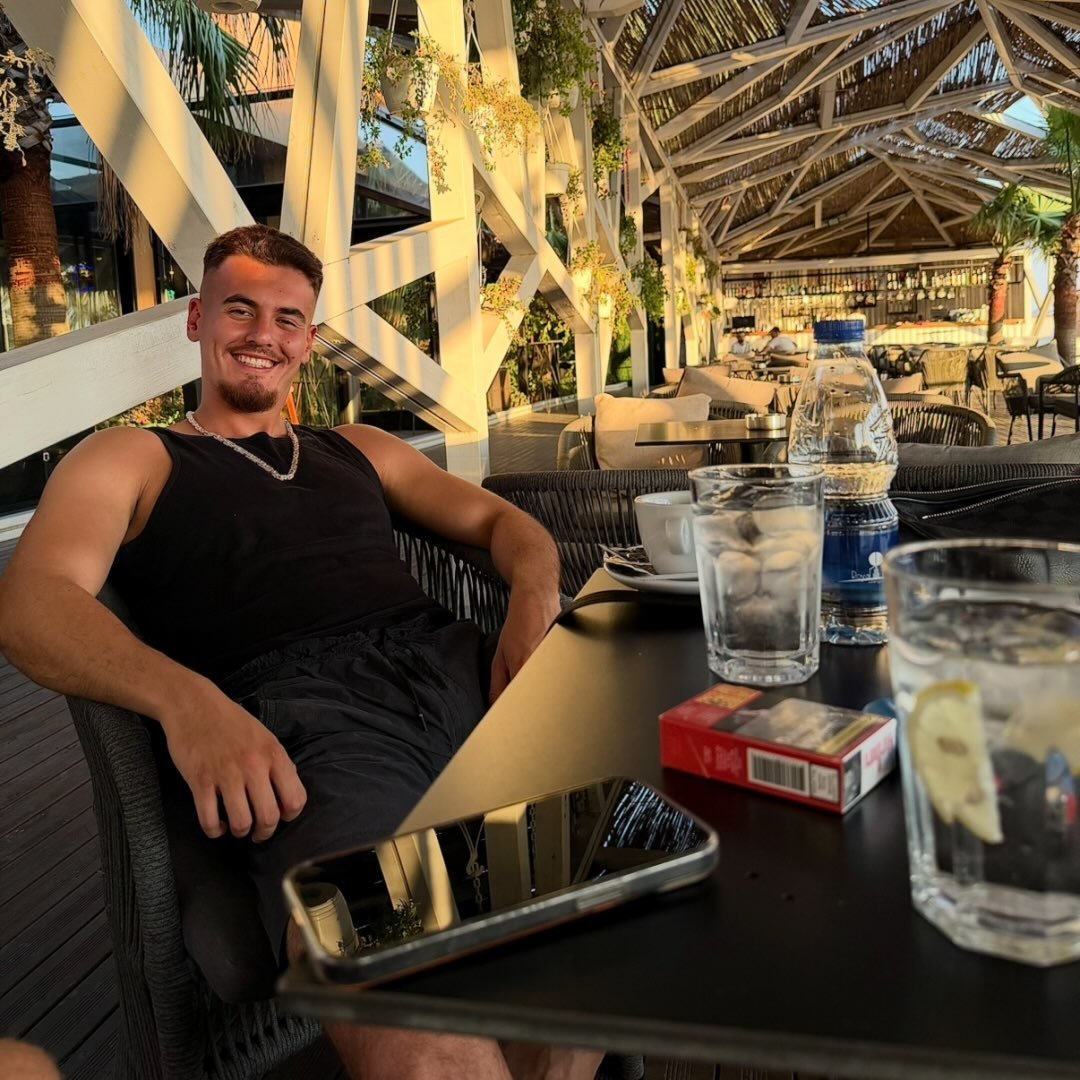 Instagram Profilbild von arian.strg