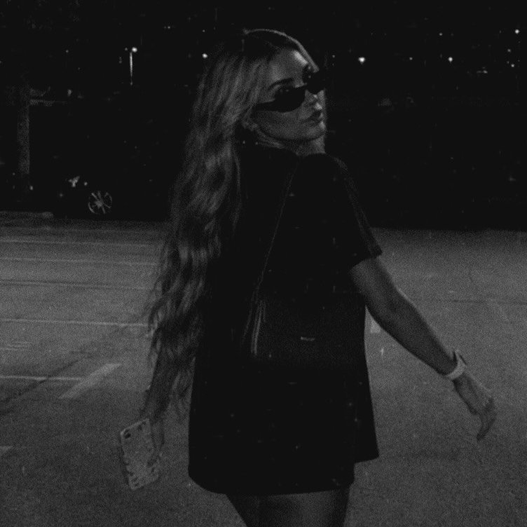 Instagram Profilbild von lalaleonessa