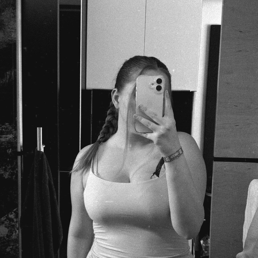 Instagram Profilbild von julia__2oo4