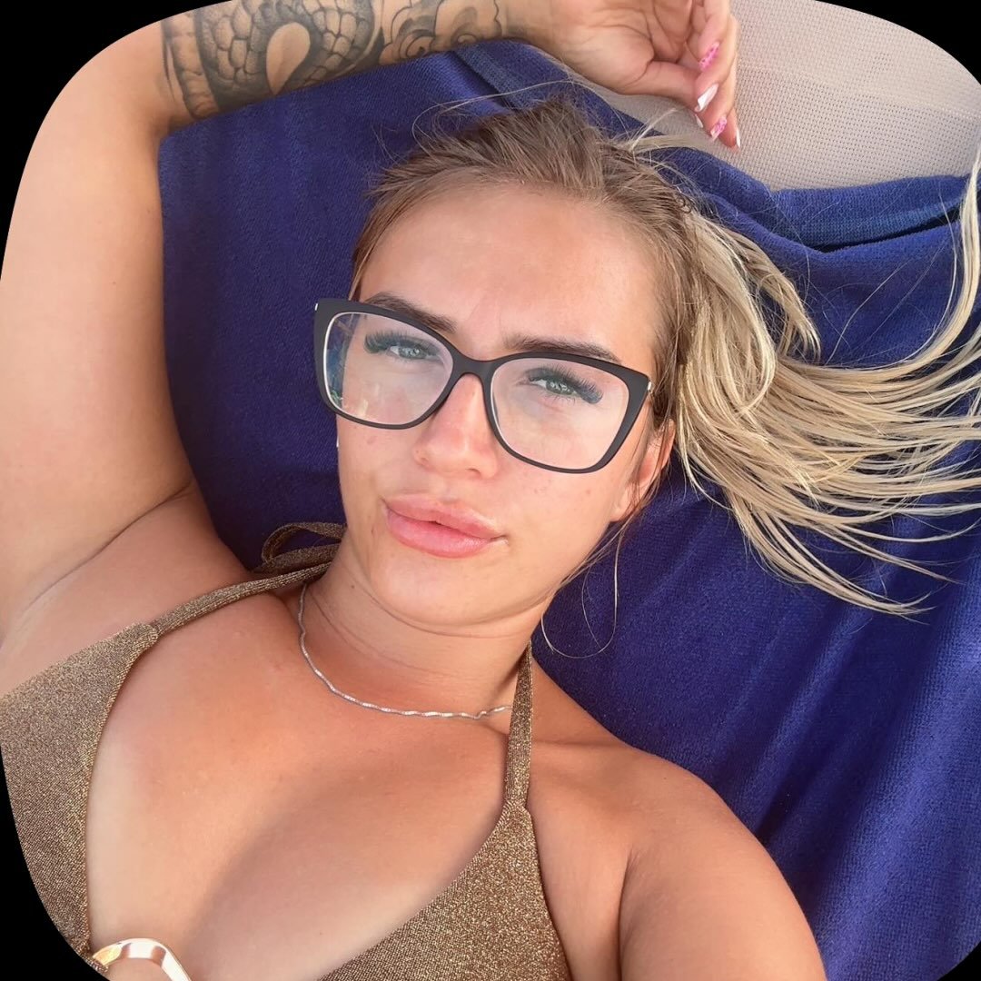 Instagram Profilbild von csomosemilia
