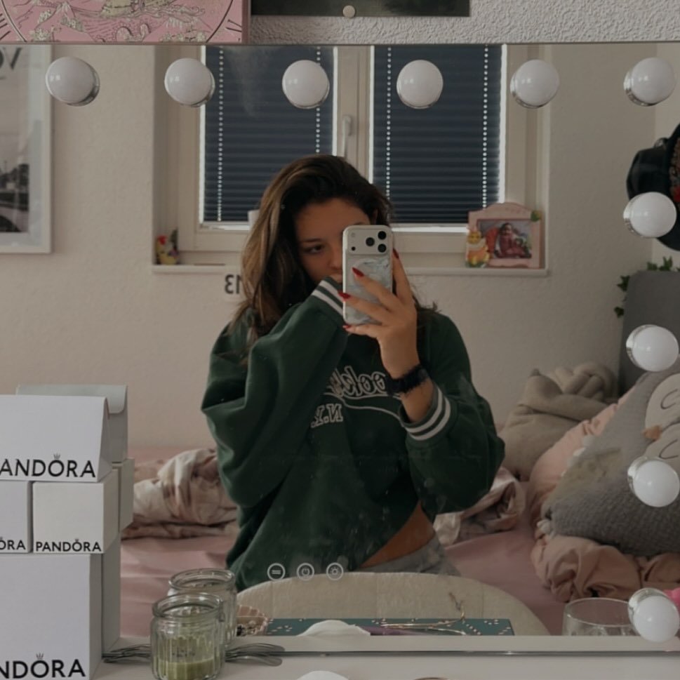 Instagram Profilbild von s_.a._.r._.a._h