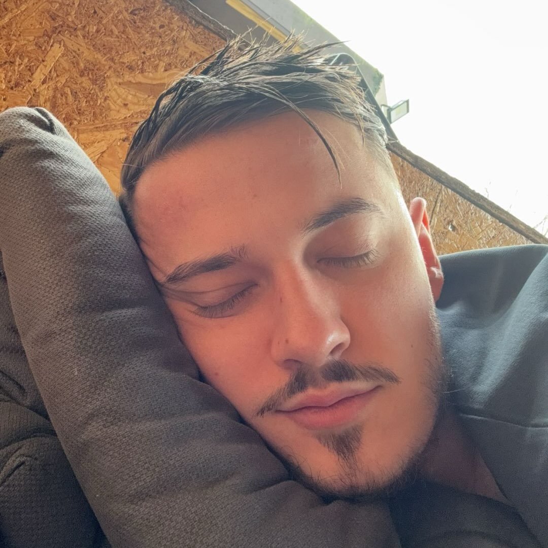 Instagram Profilbild von artiii9.1