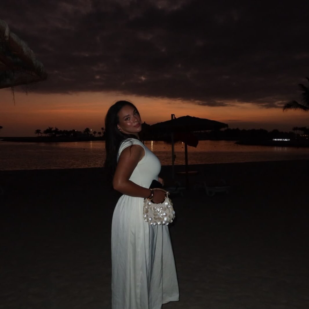 Instagram Profilbild von 04esraa
