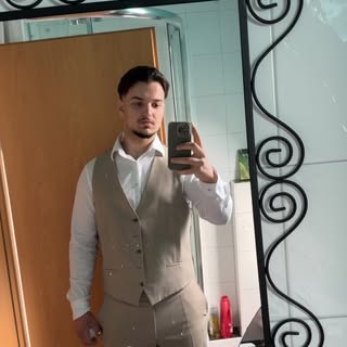 Instagram Profilbild von ajdin_shc
