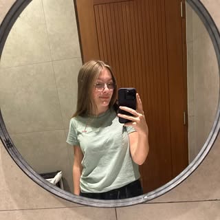 Instagram Profilbild von elena.oschwald