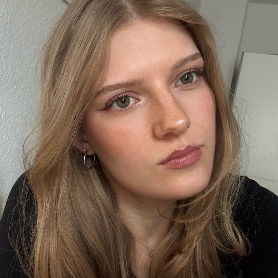 Instagram Profilbild von emyy_smd