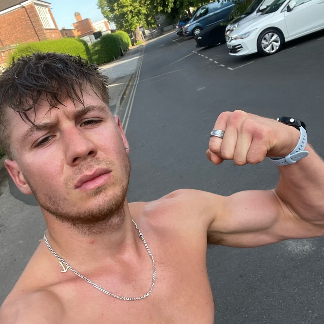 Instagram Profilbild von charlie.lane.fit
