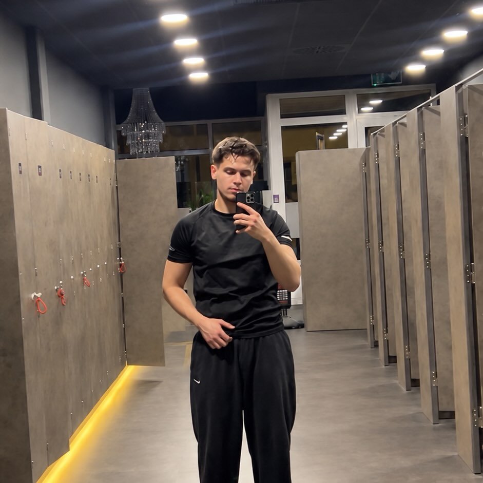 Instagram Profilbild von arlind_zy