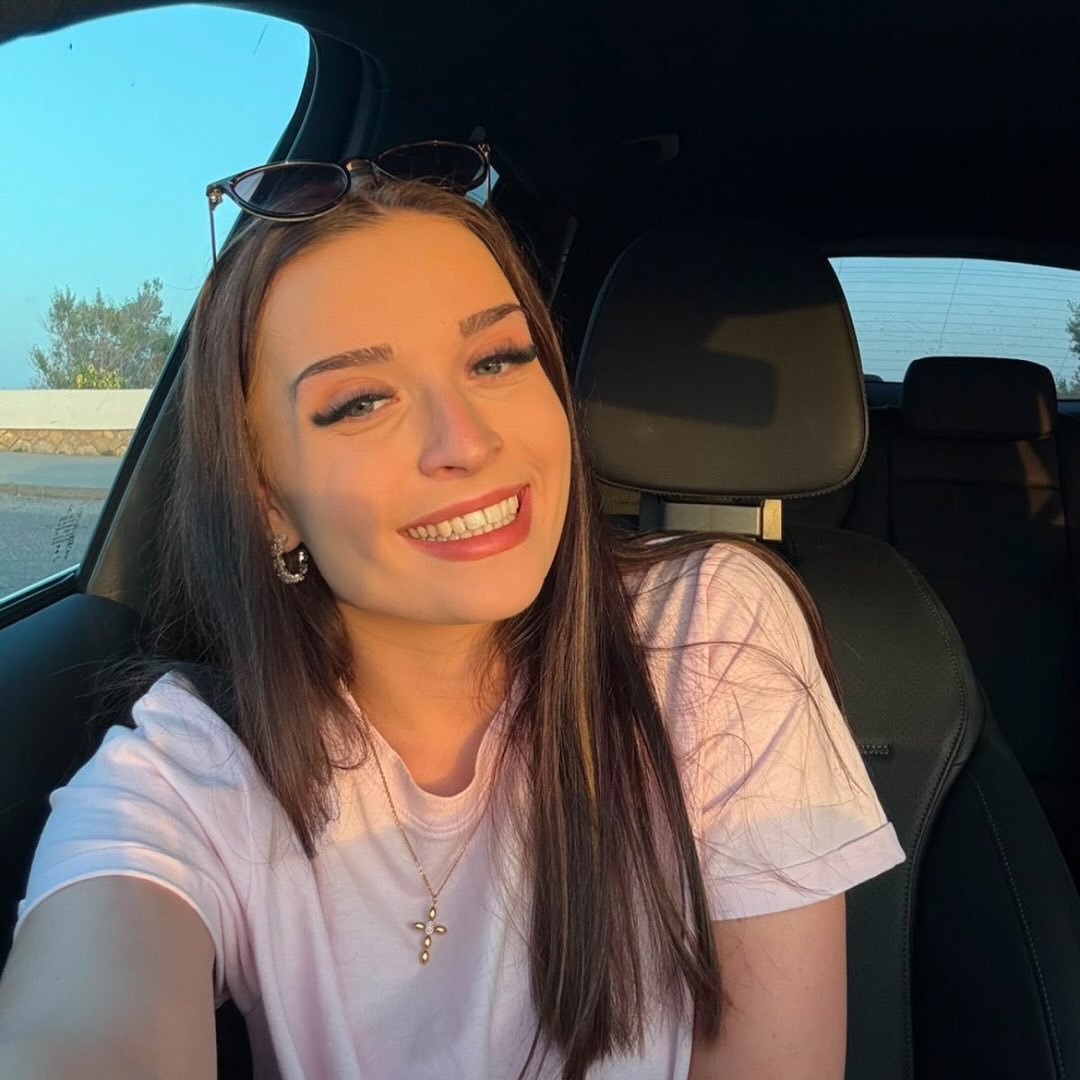 Instagram Profilbild von _vivi.28_