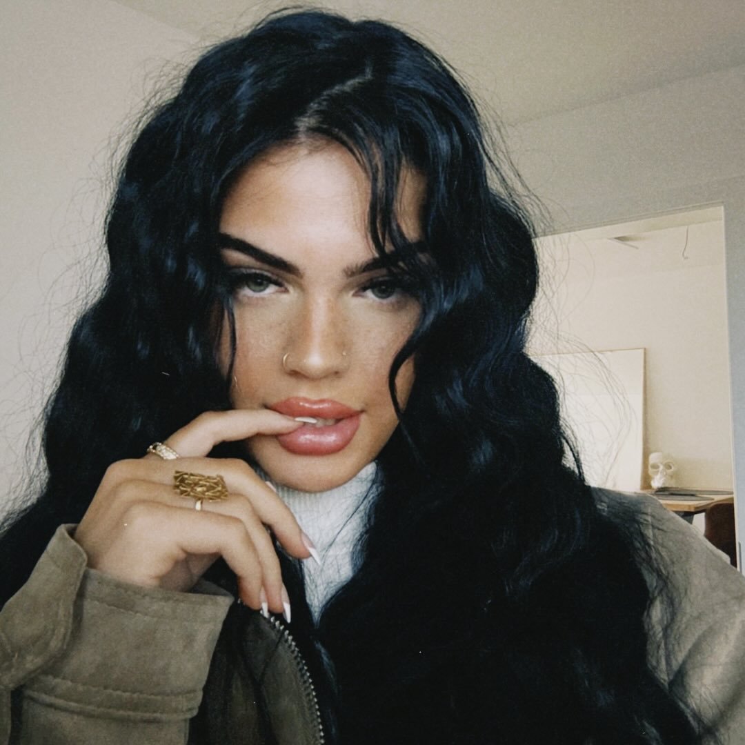 Instagram Profilbild von chharlotte.e