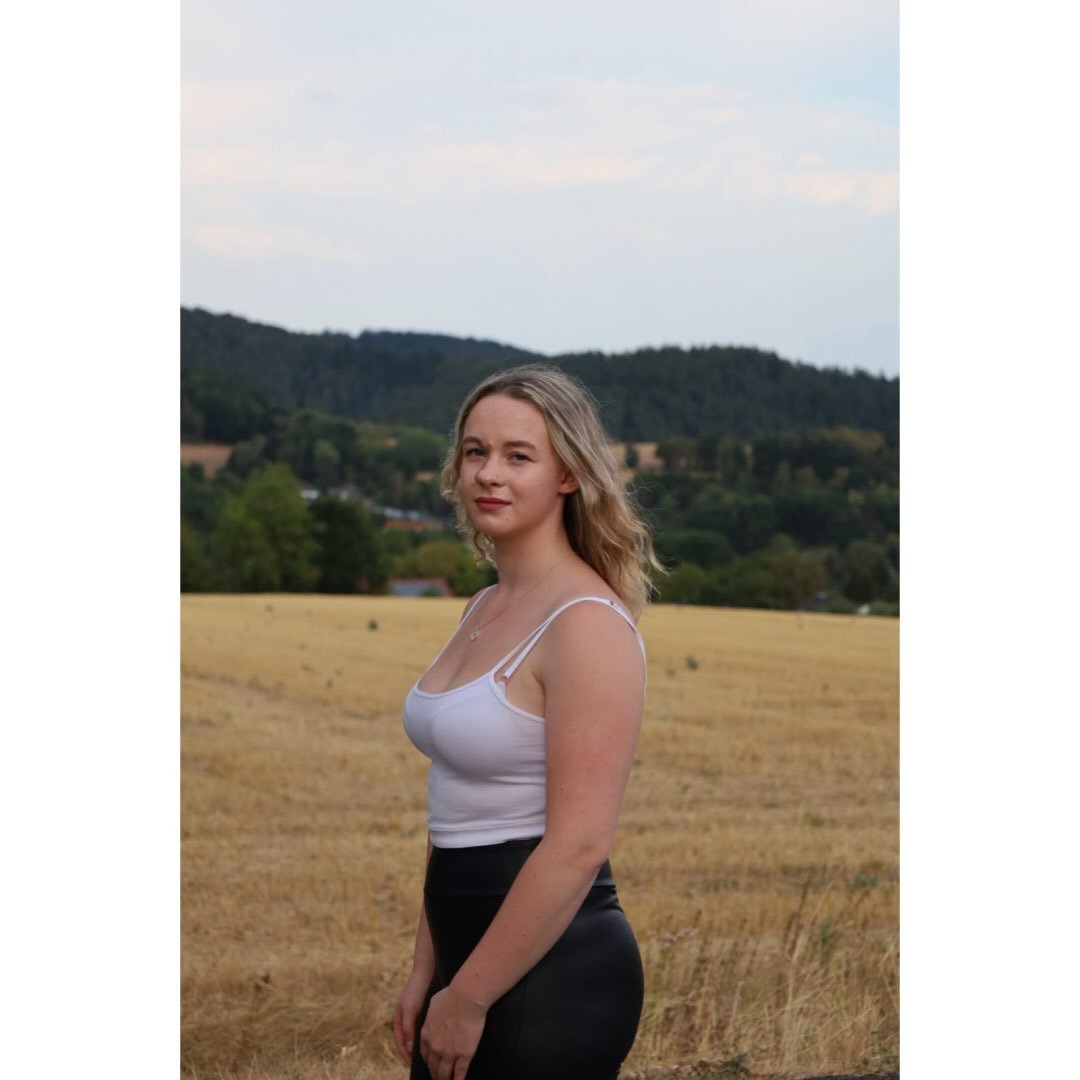 Instagram Profilbild von yvonne__2005