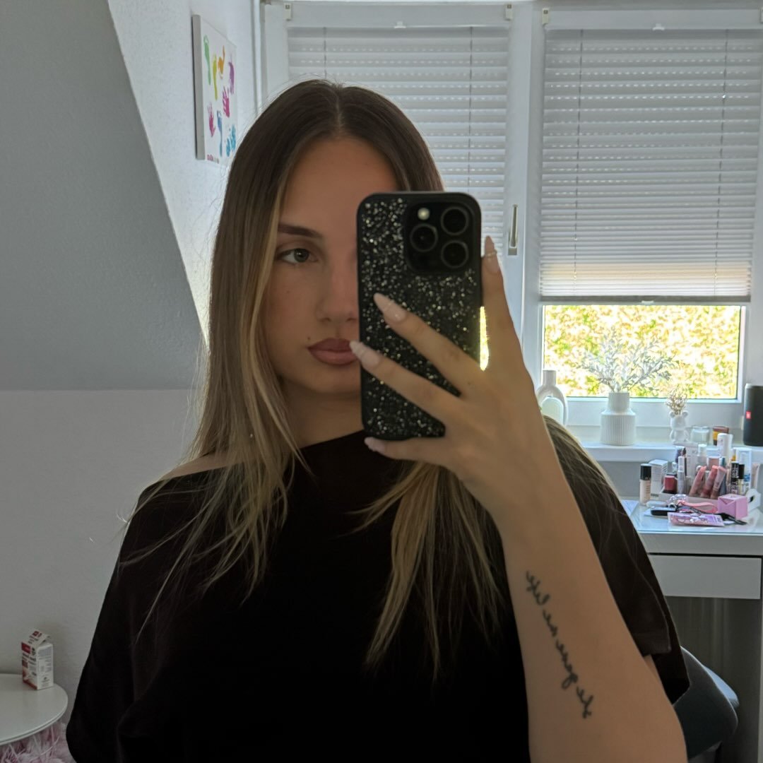 Instagram Profilbild von vivien.ashlxy