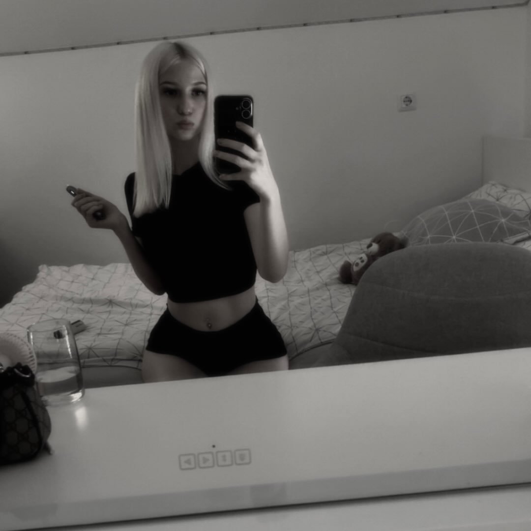 Instagram Profilbild von karolinaa.08