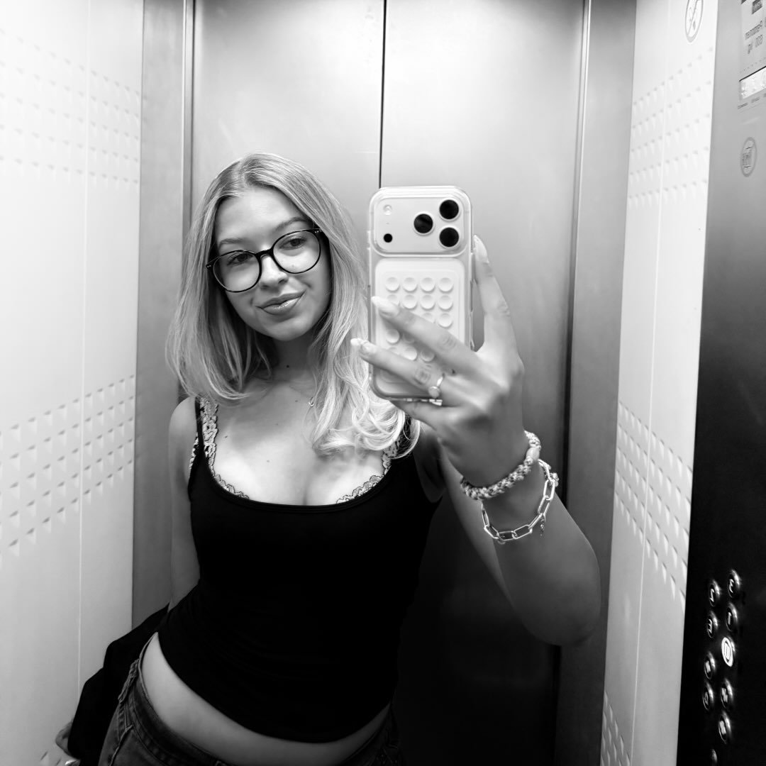 Instagram Profilbild von ela.rxx