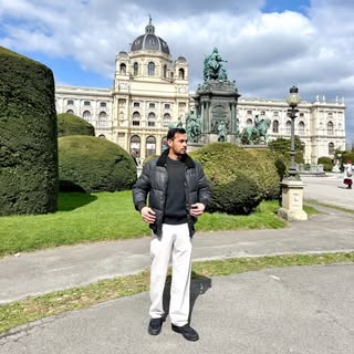 Instagram Profilbild von zeeshan_saroya7