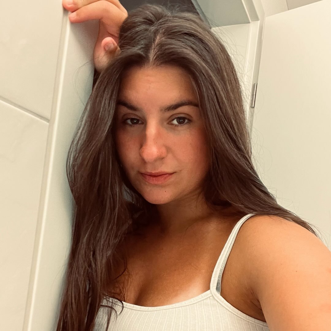 Instagram Profilbild von _.sarinalenya._