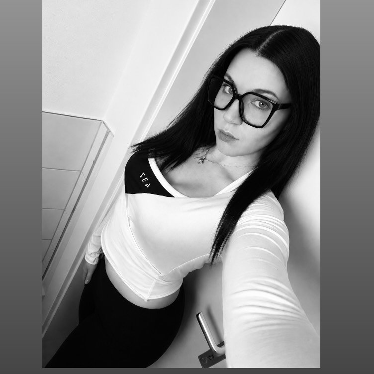 Instagram Profilbild von julia1.90