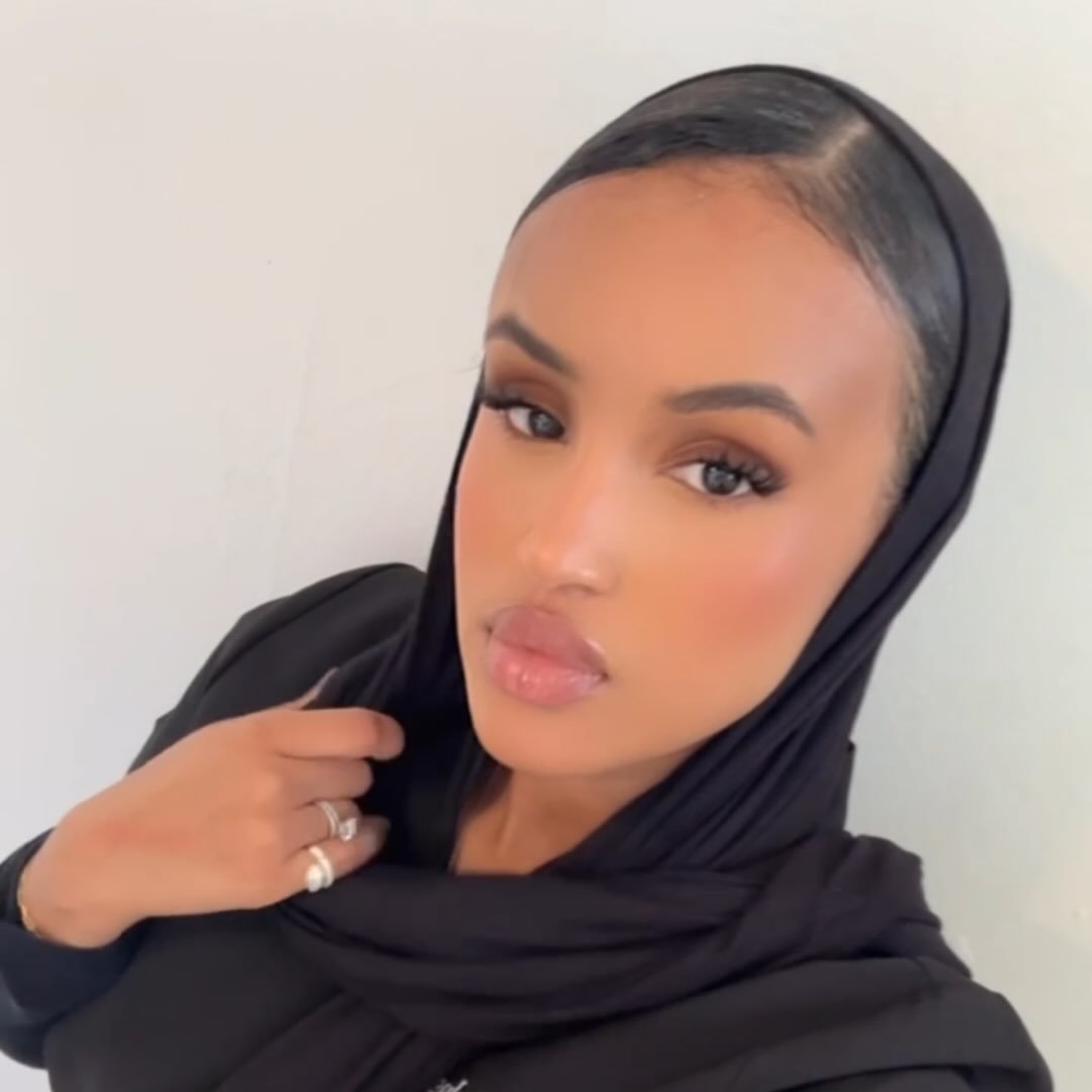 Instagram Profilbild von shukrijeann