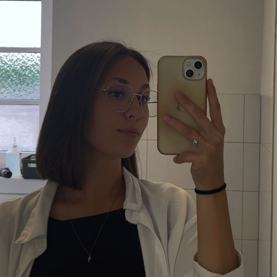 Instagram Profilbild von adel.gyk