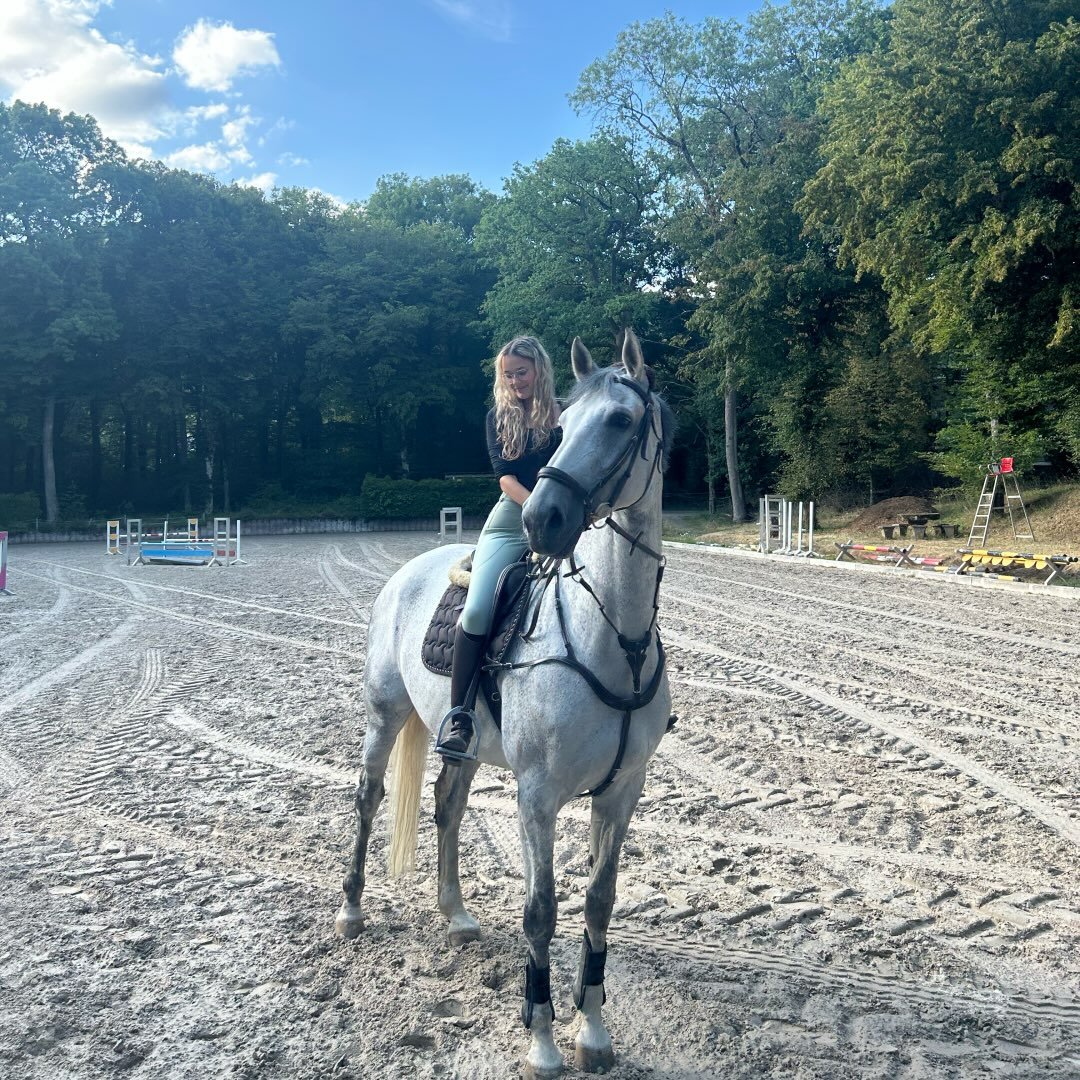 Instagram Profilbild von emely.xkr