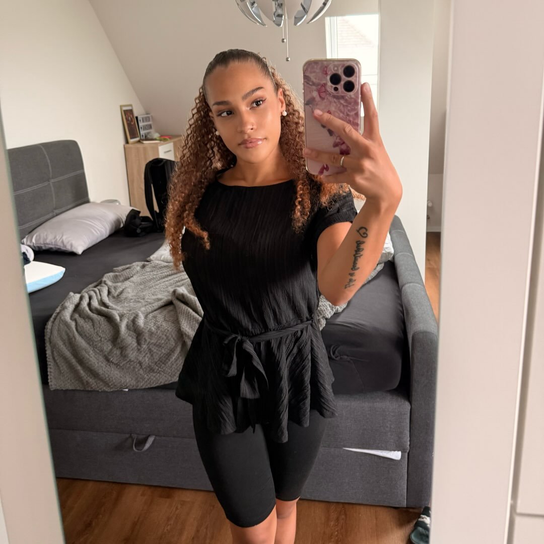 Instagram Profilbild von _mo3sha.crb_