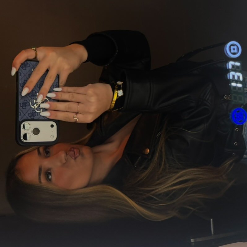 Instagram Profilbild von egzont1na_
