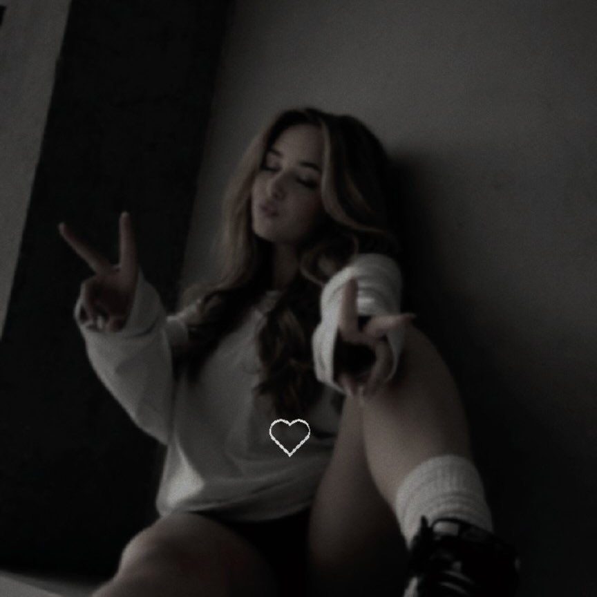 Instagram Profilbild von chxlly_chxlly