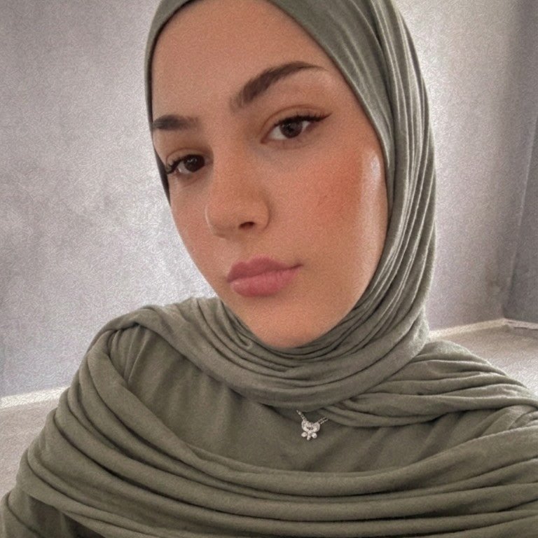 Instagram Profilbild von emira_okms