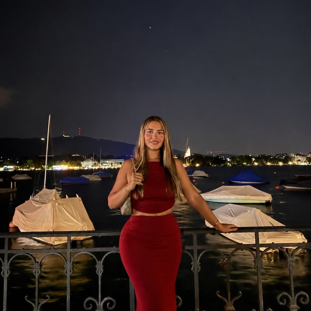 Instagram Profilbild von zhtinaa_