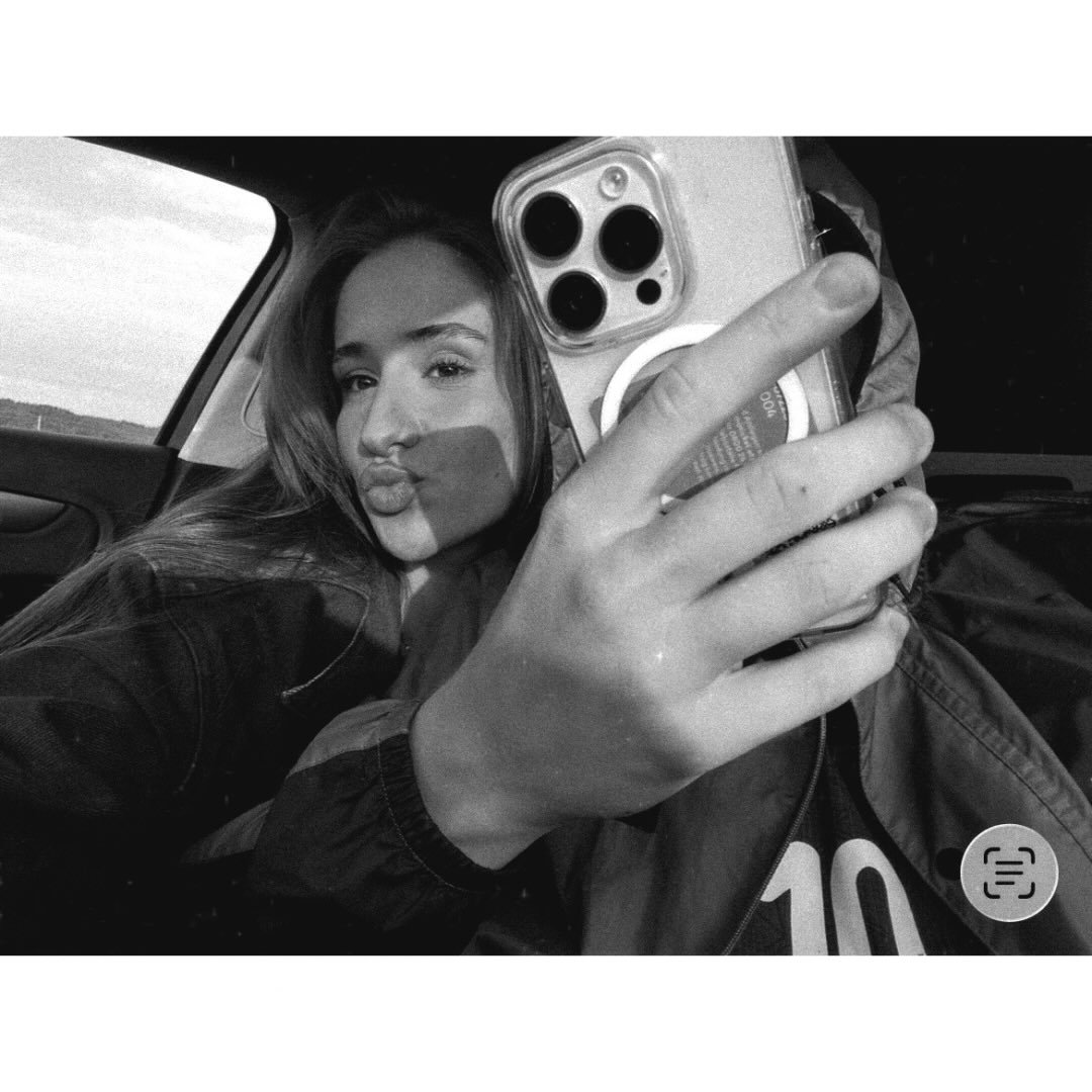 Instagram Profilbild von theyluvseli