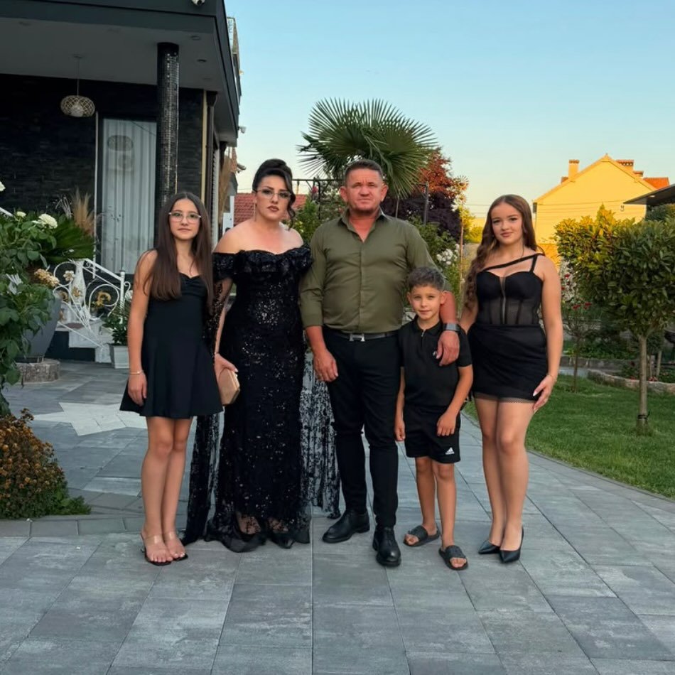 Instagram Profilbild von vlorahotti