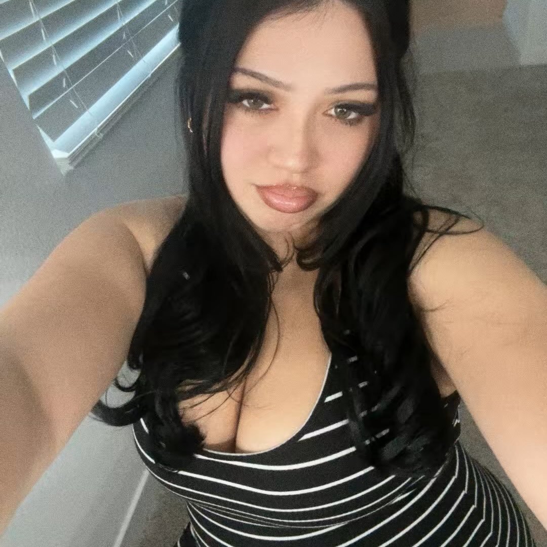 Instagram Profilbild von britttotheknee_