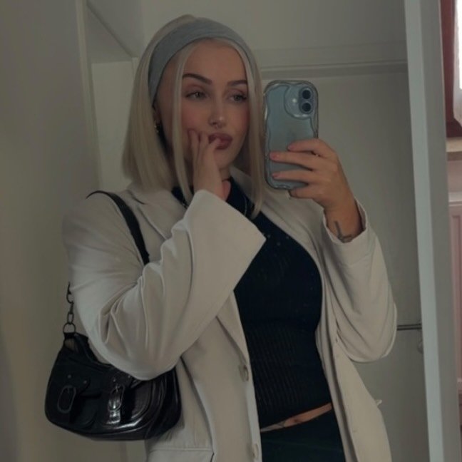 Instagram Profilbild von rxmxna__